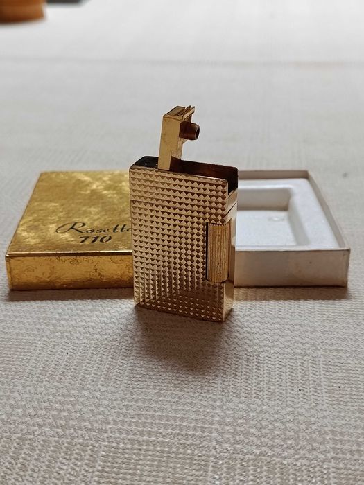 Isqueiro Dourado Rosetta 710