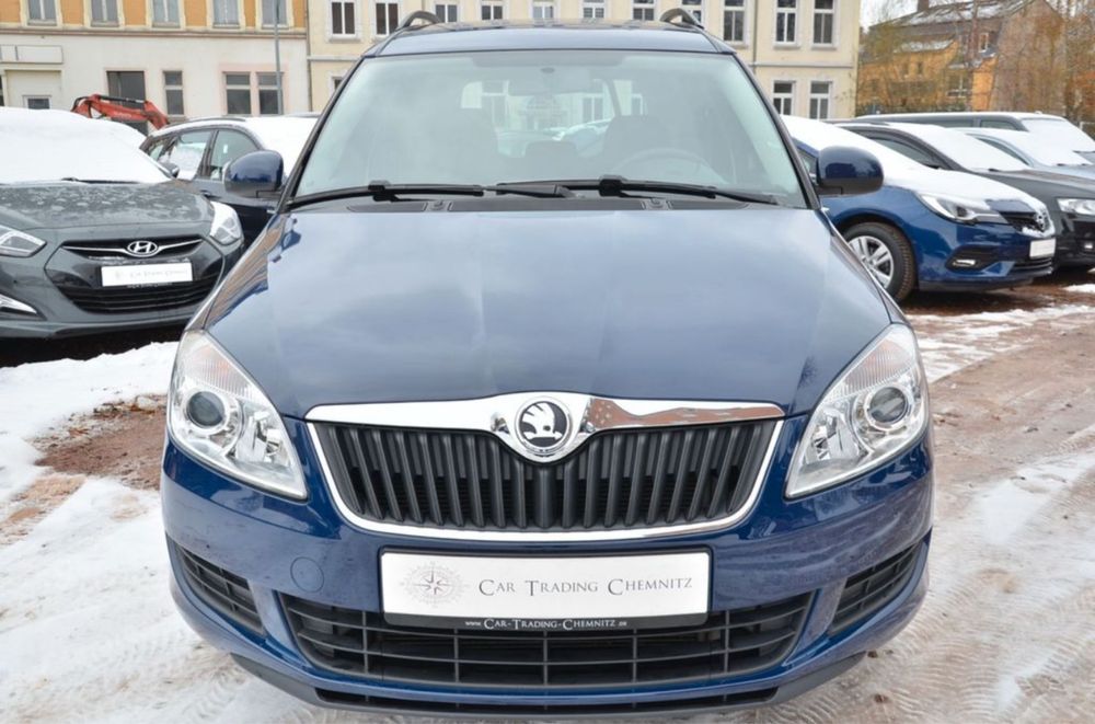 Авторозборка Шкода Румстер 2007-2014 рік колір  4711 / LF5A запчастини