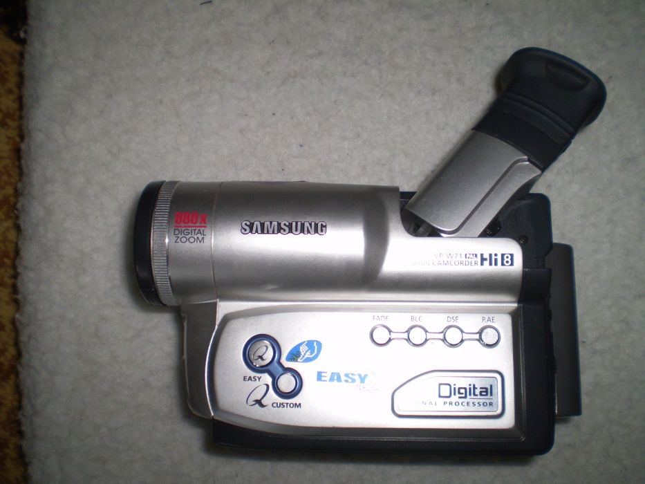 Продам видеокамеру