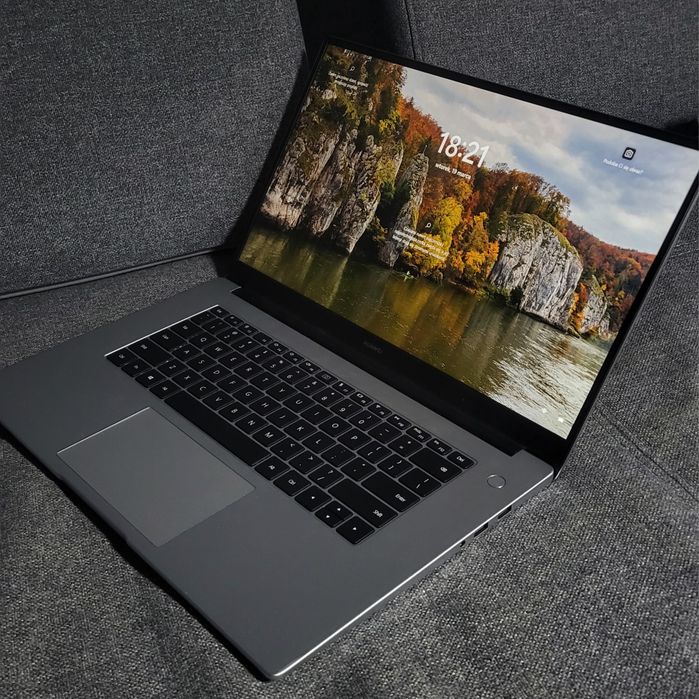 Laptop Huawei MateBook D15, model BoB-WAH9.