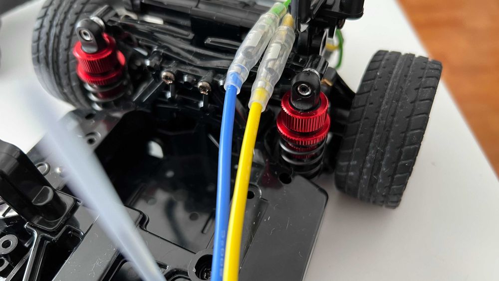 Tamiya M-06 RR Escala 1:10 — VW Beetle Preto (R/C)
