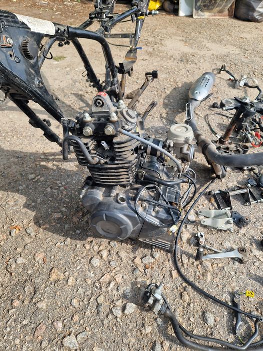 Запчастини Bajaj Pulsar 180