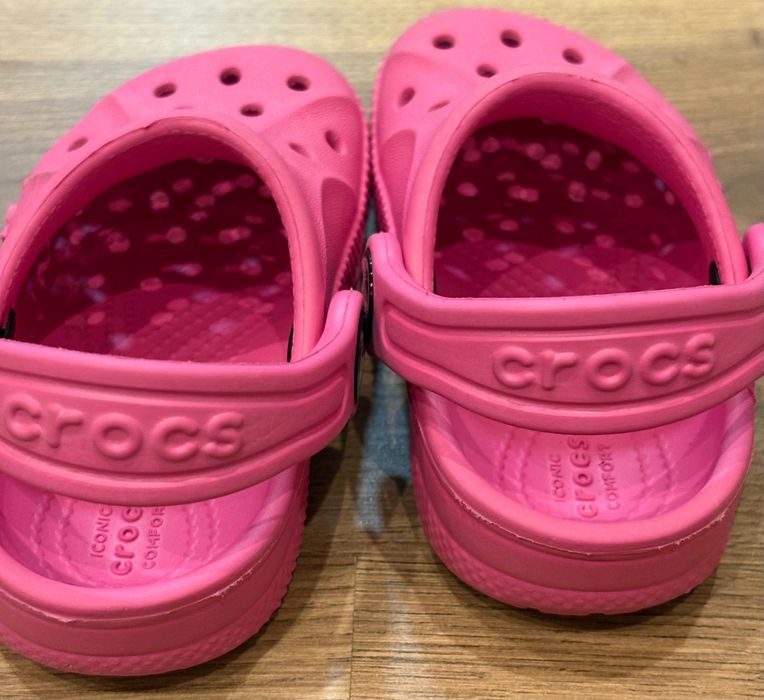 Crocs como novos