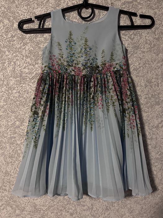 Блакитна дитяча сукня