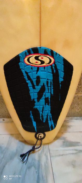Prancha de surf Energia Tropical 6'3 + Capa