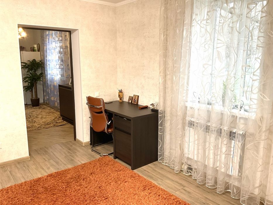 Продається затишний будинок із сучасним ремонтом у с.Ставки