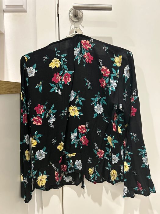 Blusa floral Lefties