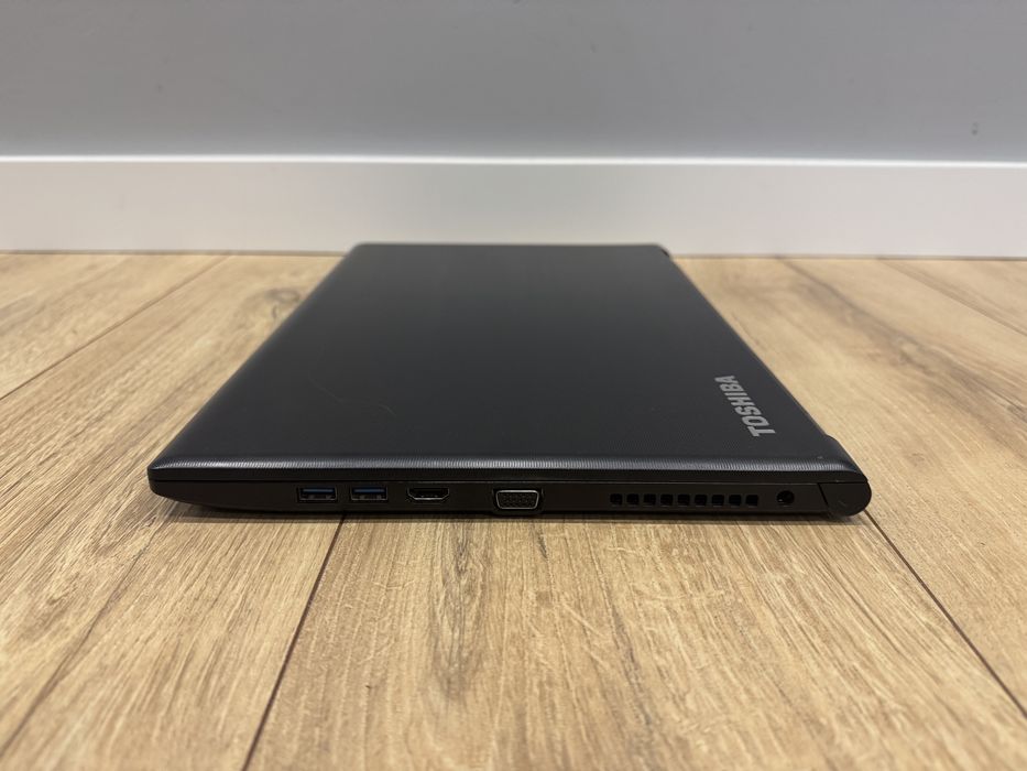 Laptop Toshiba Satelite Pro i5-4210U 8GB RAM 466GB HDD