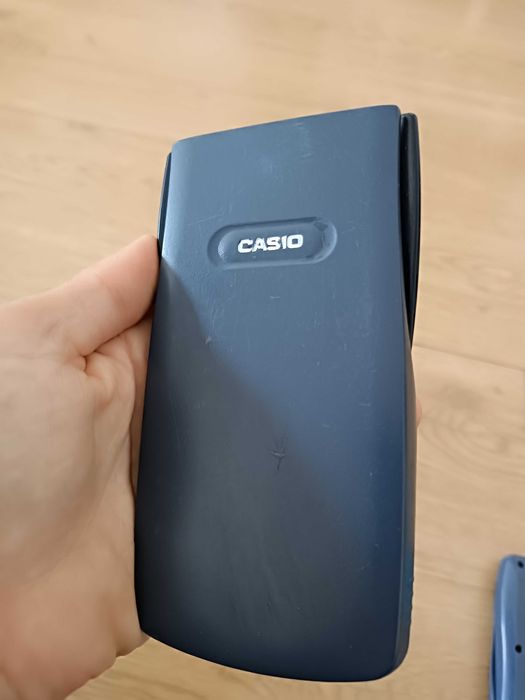 Máquina calculadora FX82MS