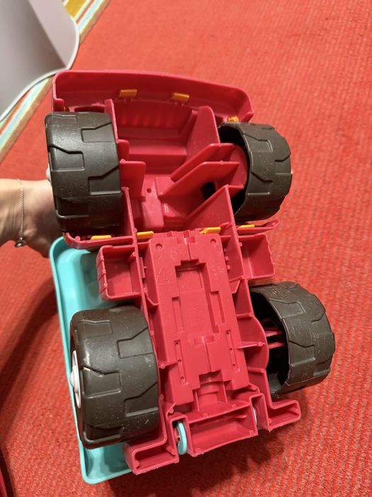 Машинка battat дитяча