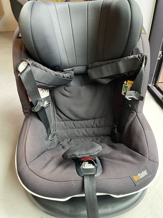 Cadeira auto Besafe izi Modular i-Size Fresh Black Cab
