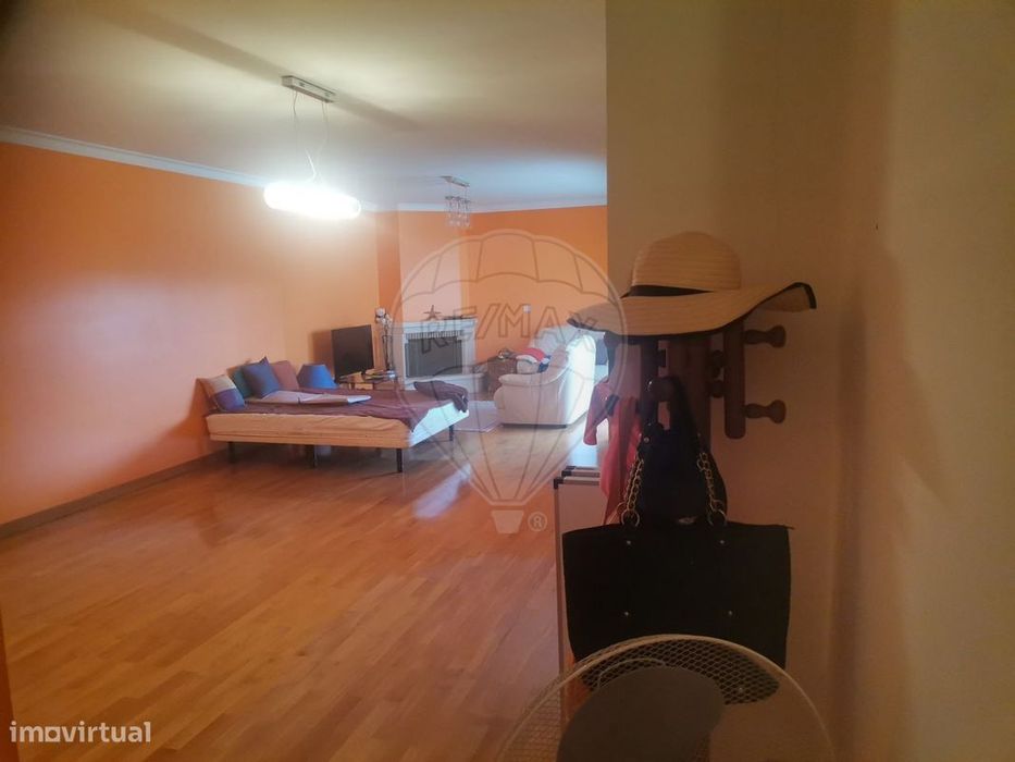 Apartamento T4 para venda