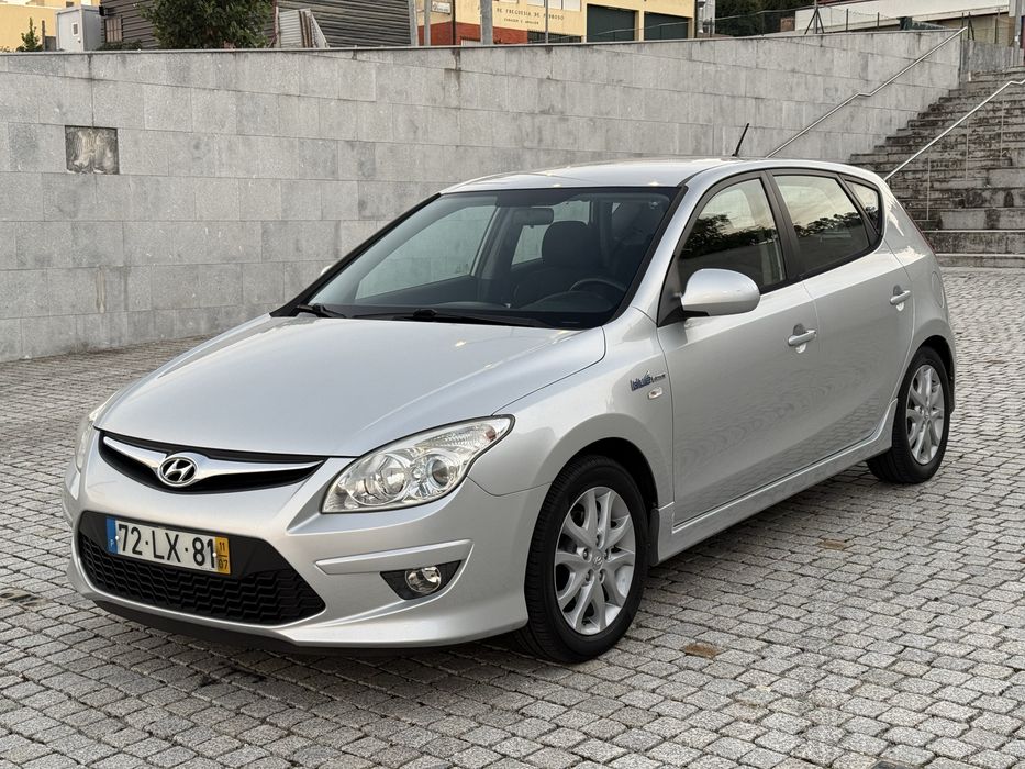 Hyundai I30 1.4i 109cv gasolina blue drive
