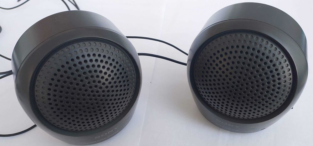 Mini Colunas Portáteis SONY (amplificadas com pilhas)