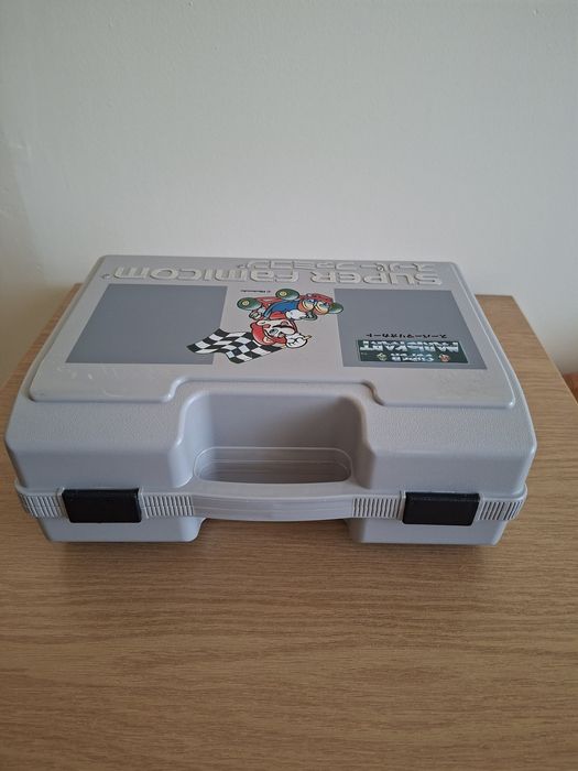 Nintendo Super Famicom Japan walizeczka do gier SPRAWDZ
