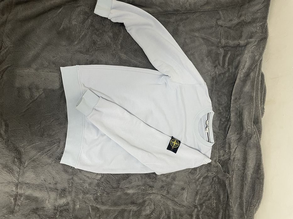 Bluza Stone Island – jasnoszara – klasyk z naszywką