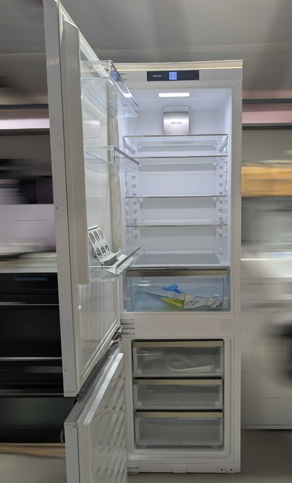 Lodówko-zamrażarka Miele KFN 7734 E –stan b.dobry