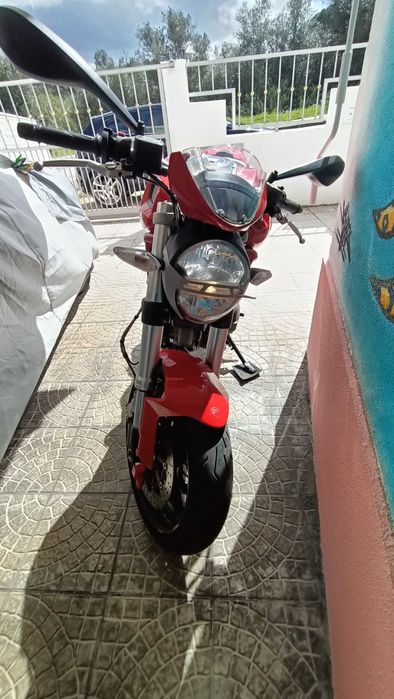 Ducati Monster 696 abs