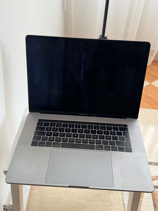 Mac pro para retirada de peças