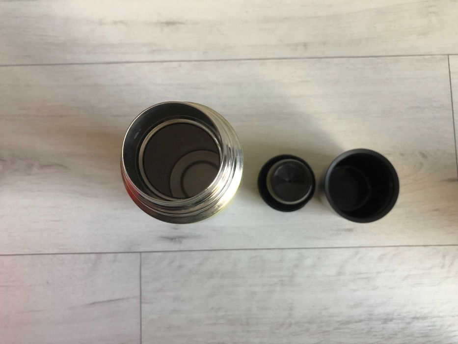 Zielony termos do kawy herbaty nierdzewny 0,5 litra