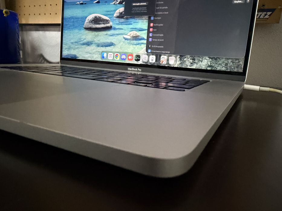 Macbook Pro 16 Polgadas