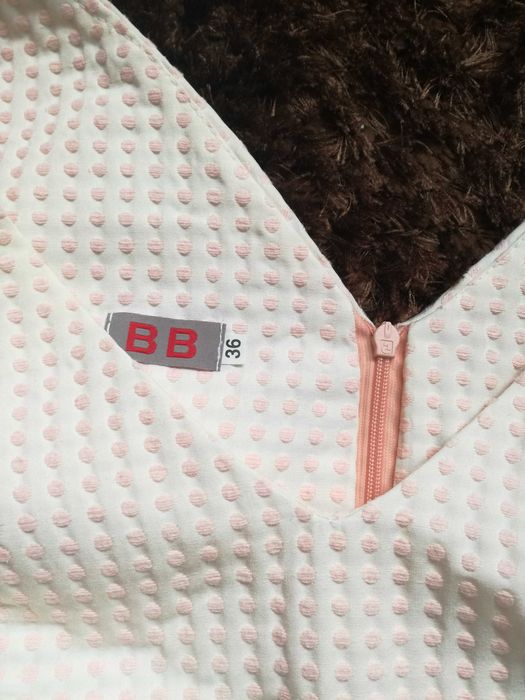 Sukienka pudrowy róż S/36