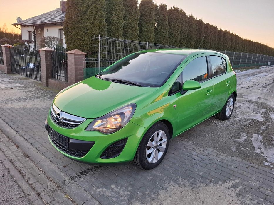 OPEL CORSA D 1.4 16V 2014 rok klima elektryka serwis z Niemiec opłacon