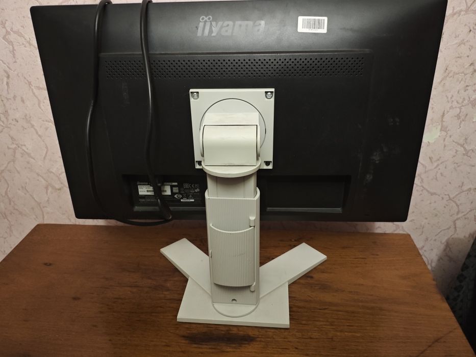 монитор Iiyama ProLite E2483HS