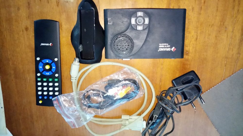 XGA TV Тюнер для подключения к монитору компьютера.