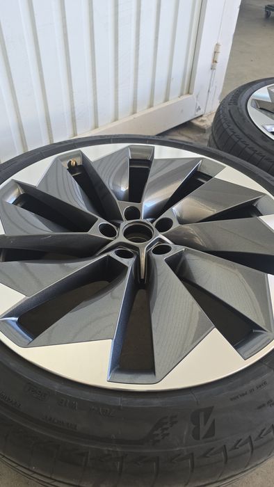 Jantes Skoda Enyaq ou VW id4  VW iD5, Betria 21 com pneus Bridgestone