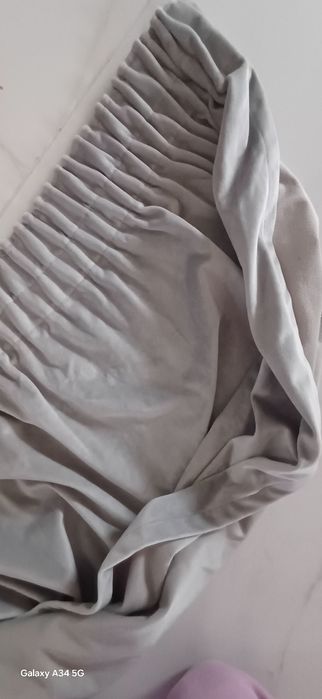 Gotowe zasłony z weluru/velvet na taśmie – szerokość 138 cm, długość 2