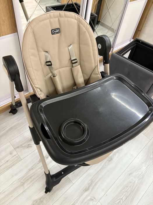 Стілець для годування