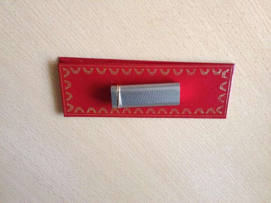 Isqueiro de Must de Cartier, anos 80, autentico, tem pouco uso