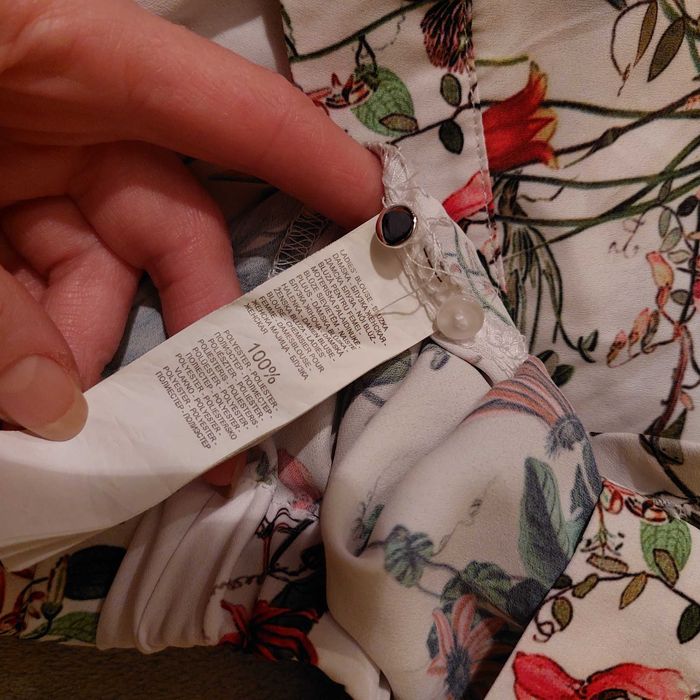 Bluzka w kwiaty Mohito