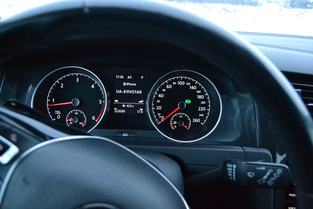 Фольксваген гольф 7 АЛЬТРАК мотіон повний  привід