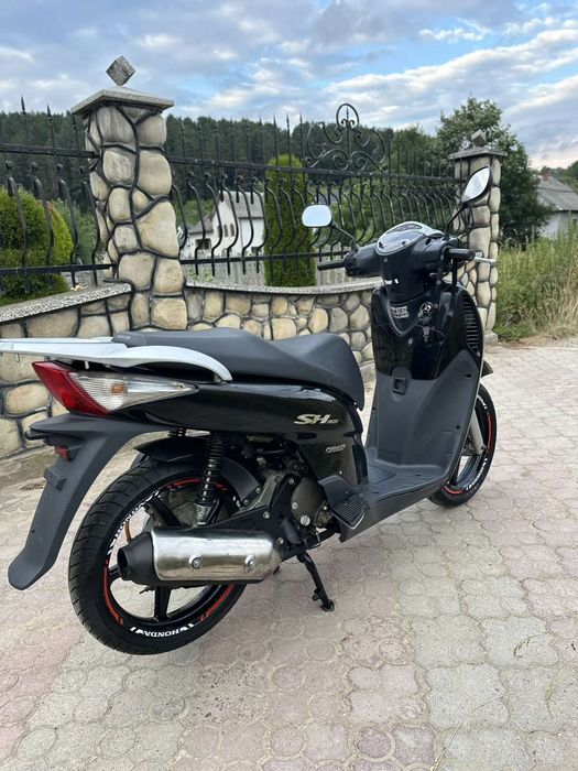 Скутер Honda sh 150