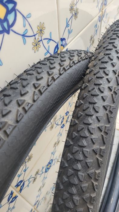 Pneus Continental Race King 2.2 (Par) + Câmaras de Ar - Estado Impecável!