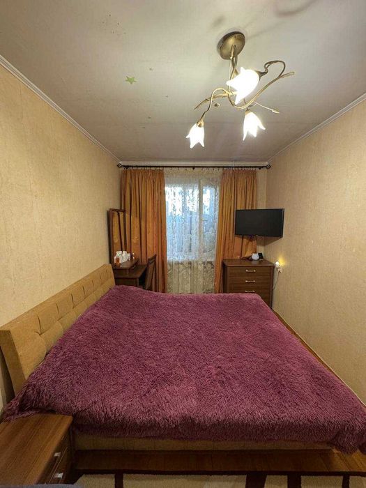 Продам 2к. квартиру на вул. Запорізьке шосе, буд. 60