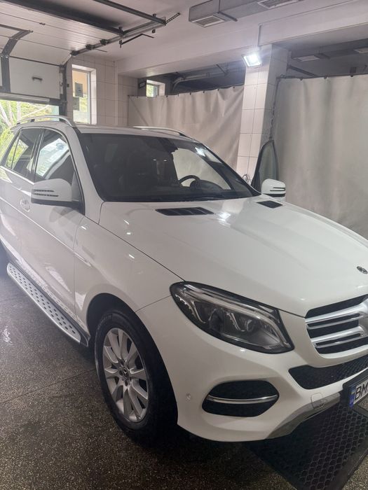 Автомобіль Mercedes GLE 250