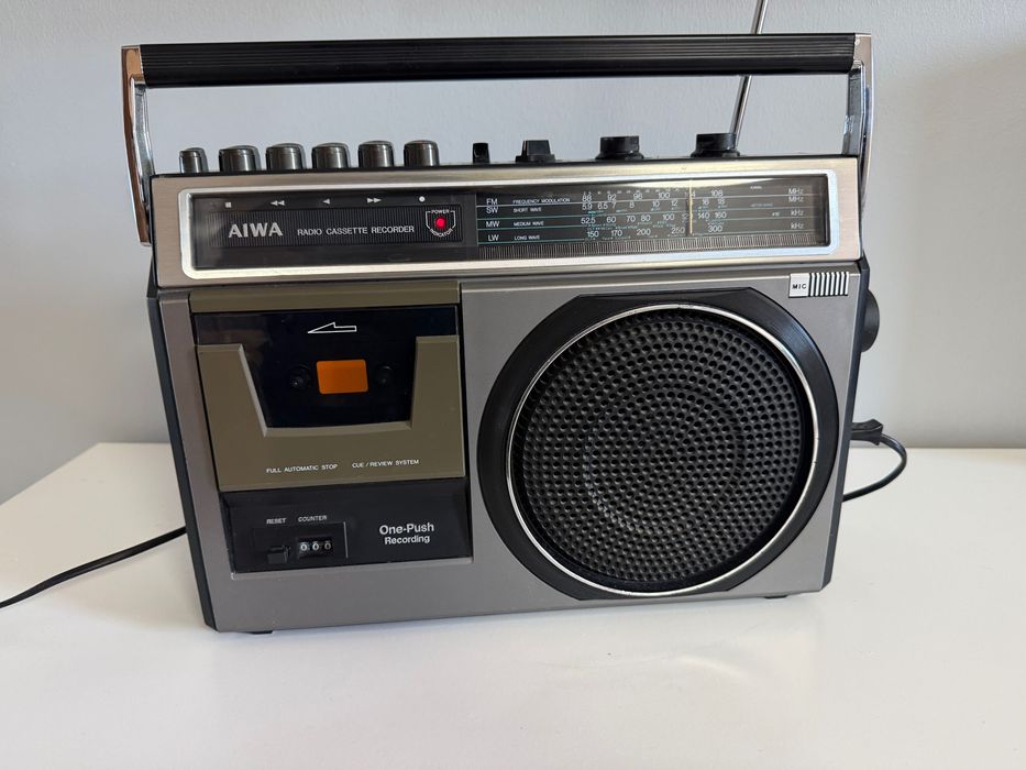 Radiomagnetofon AIVA TPR-180E