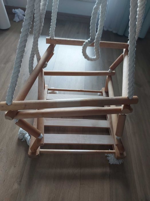 Huśtawka dla dziecka do domu i do ogrodu