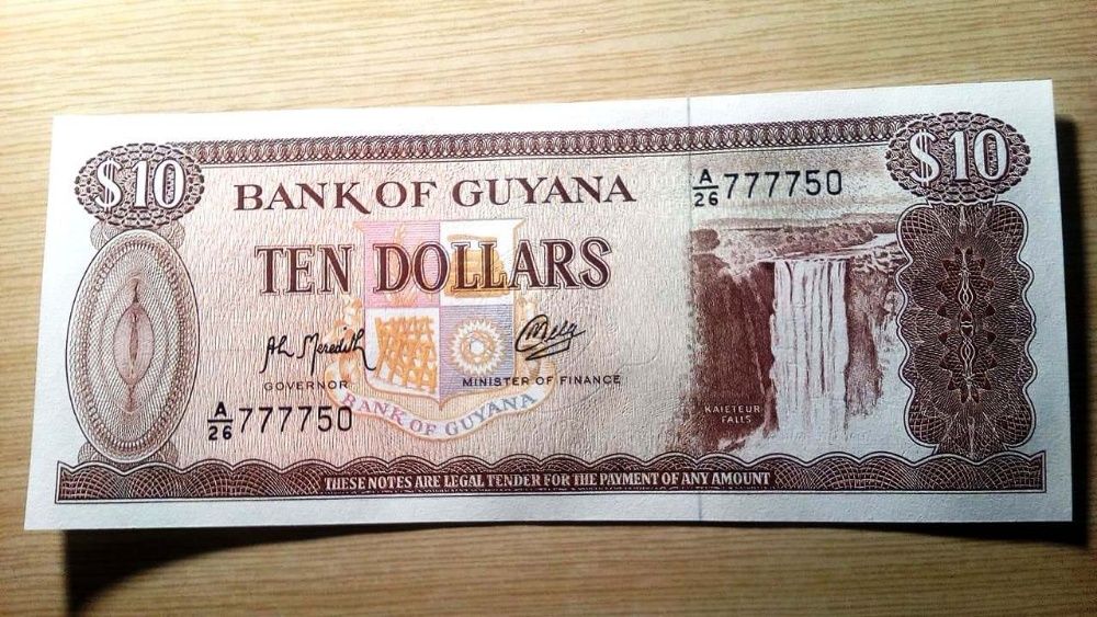 Banknot GUJANA 10 DOLARÓW 1992 UNC