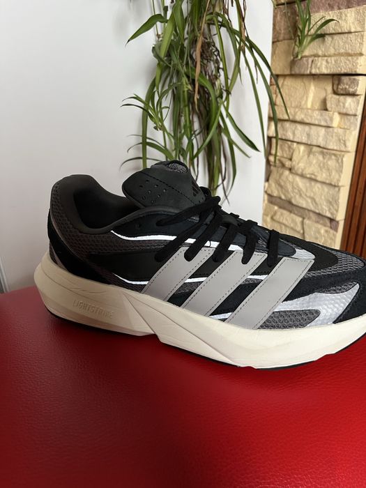 Оригінальні Adidsas чоловічі 44 розмір