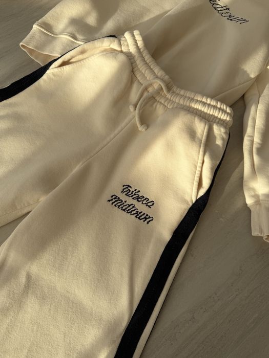 Спортивний костюм молочний Zara S