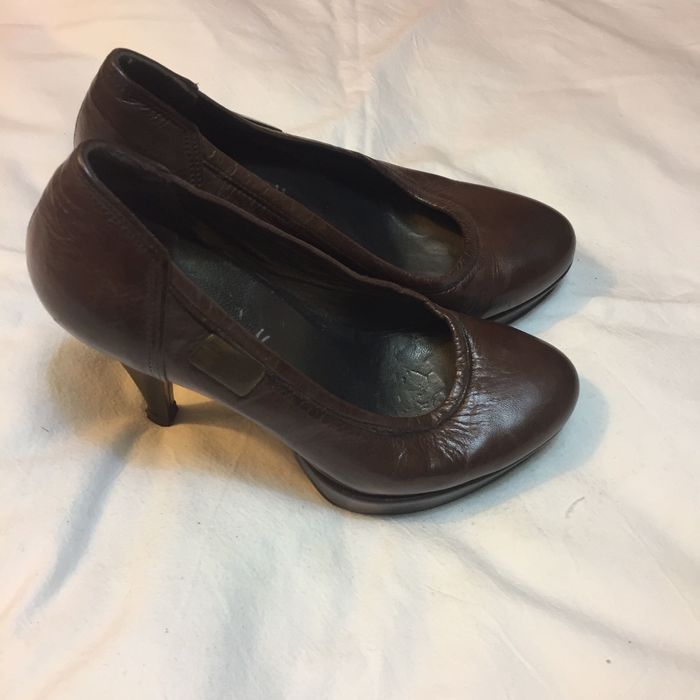 Sapatos de salto alto