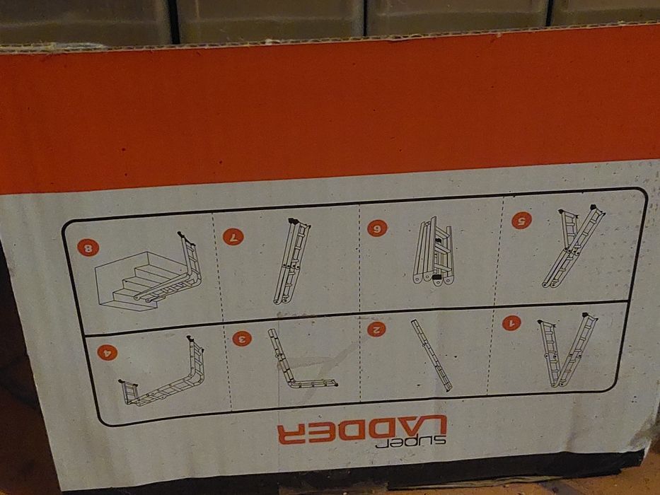 Escadote Super Ladder - 8 em 1 (Galeria.pt)