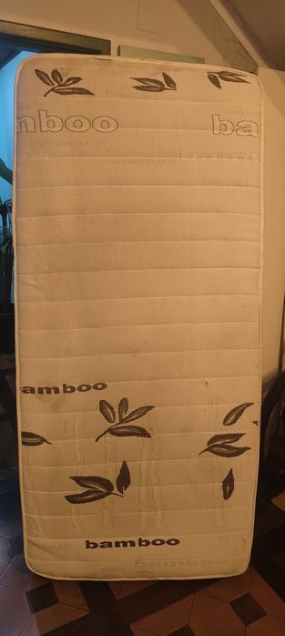 Venda Urgente: Cama de Solteiro com Gavetas + Colchão em Bambu (90x200)
