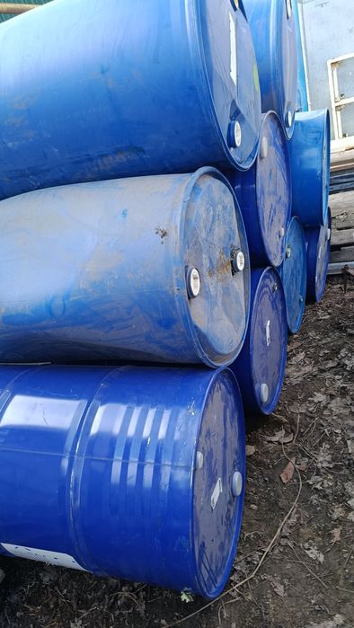 Каністри 20 л пластикові