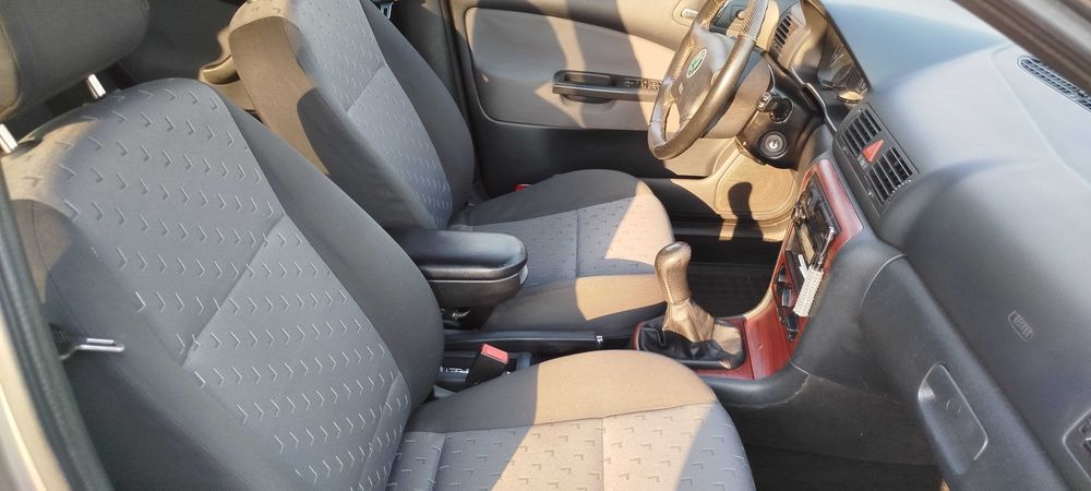 Skoda Octavia tour 1.6 2007рік газ/бензин