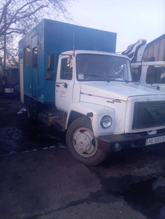 Фургон майстерня будка